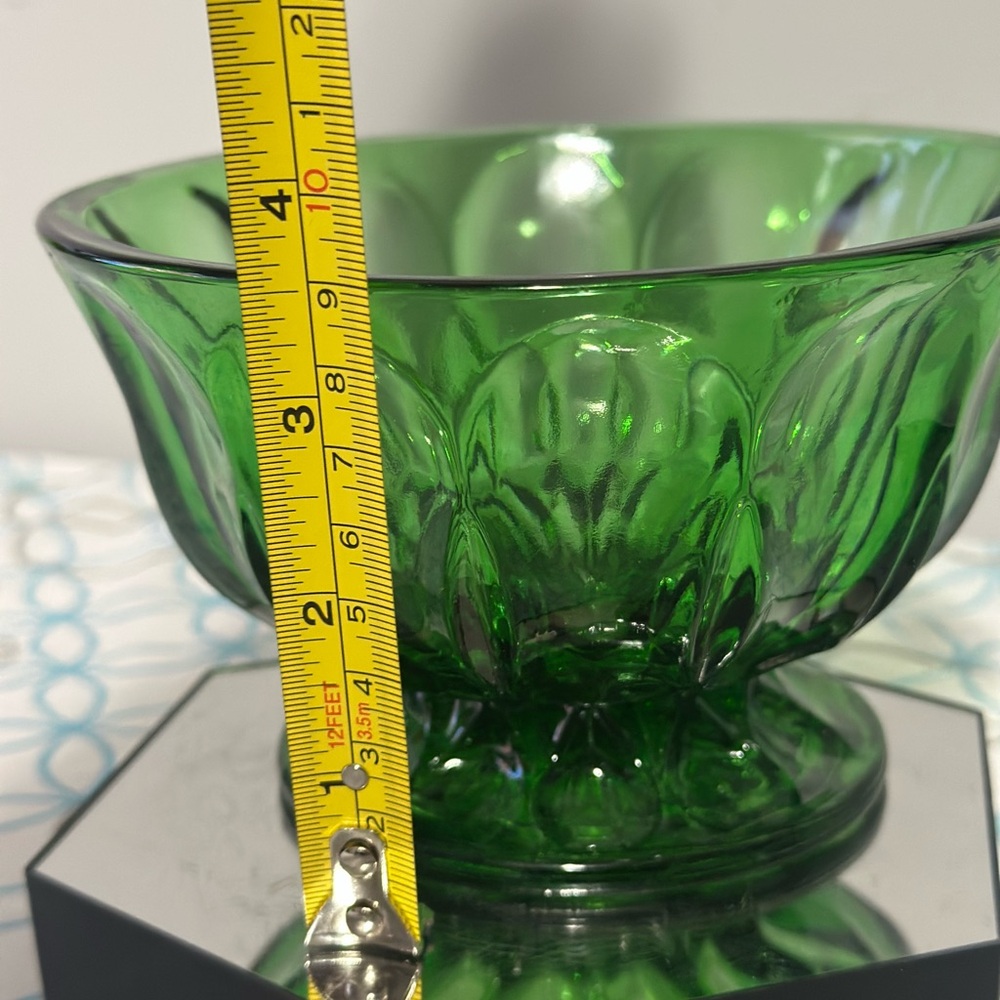 Vintage anchor hocking emerald Green Glass Bowl - Picture 4 of 5